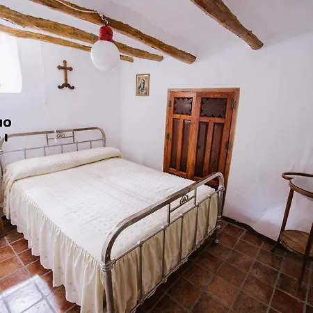 Cortijo Rural Majolero * Castillo de Locubín