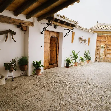 Cortijo Rural Majolero Castillo de Locubín