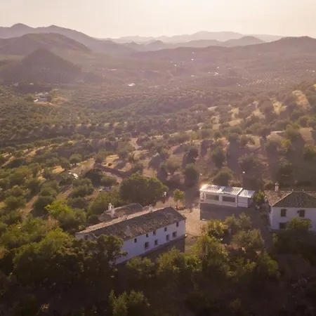 Cortijo Rural Majolero * Castillo de Locubín